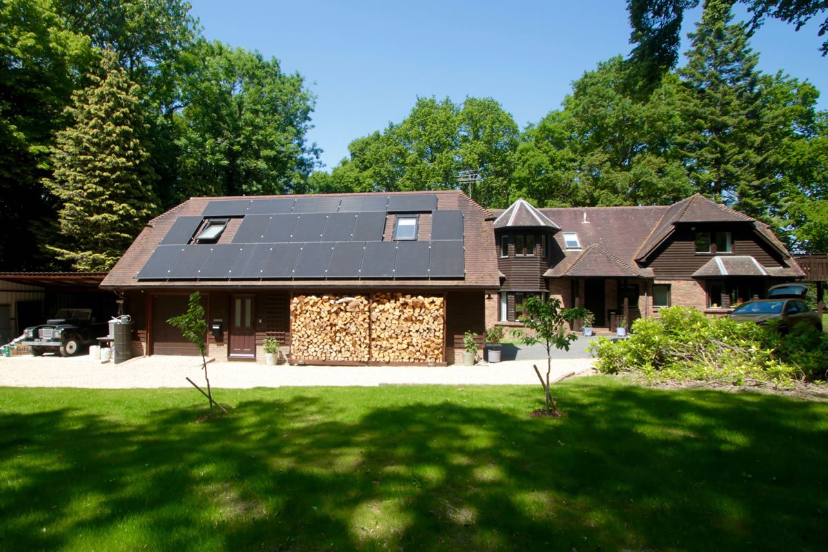 How to Transition Your Home to 100% Renewable Energy: A Comprehensive Guide