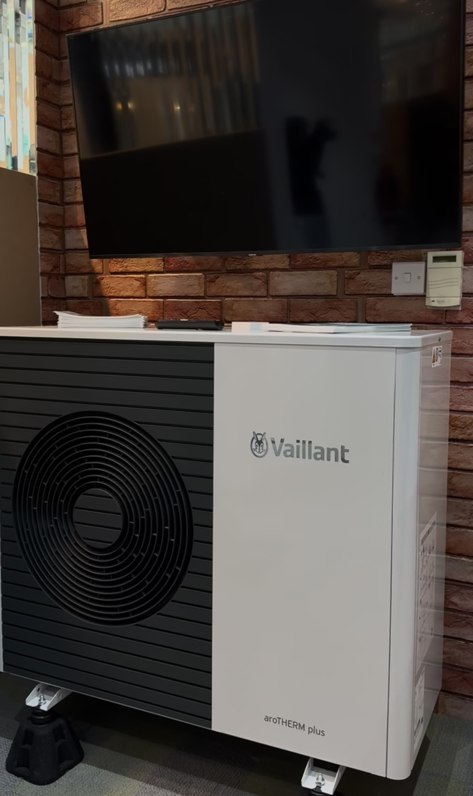 Do Solar Panels Pair Well with Air Source Heat Pumps in Dorset Homes